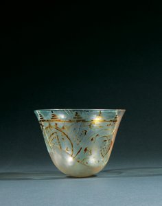 Fatimid lustre painted fragmentary cup, 10th - 11th century by Unbekannt