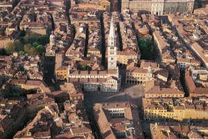 Aerial view of Modena with cathedral by Benjamin Baud