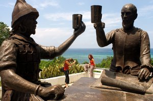 Monument Called Sanduguan or Blood Ritual Where a Toast with Blood is Staged Between the Spanish Conquistador Miguel López de Legazpi and the Sikatuna Filipino Formalizing the First Peace Agreement. Bool, Bohol, 2019 by Unbekannt