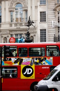 Red London Bus, Piccadilly