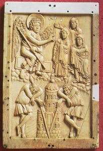 The Three Maries at the Tomb, carved plaque, School of palace of Charlemagne, French