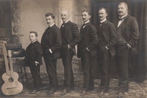 Unidentified Schrammel Sextett, c.1910