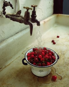 Washing Cherries