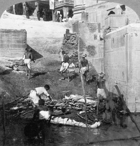 Bathing and burning the Hindu dead, Benares Varanasi, India 1903