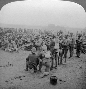 Boer Prisoners Resting on the Road from Paardeberg to Modder River, South Africa