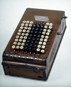 Felt Calculator: The Comptometer by Unknown artist