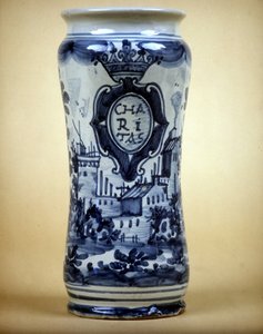 Albarello: pharmacy vase