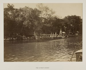 Photograph in photograph album by Unknown photographer