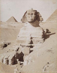 The Sphinx and the Great Pyramid of Cheops in the background, Cairo, El Giza