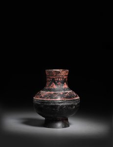 Small Red-Painted Black-Lacquered Black Pottery Jar, Hu