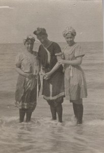 Bathing Party, Houlgate, September 1911 (detail)