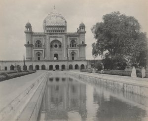 Saftar Jung Tomb, Delhi by studio of A. W. A. Plâté Studio (Ceylonese)