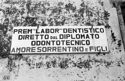 Crotone, Dental Laboratory by Ando Gilardi
