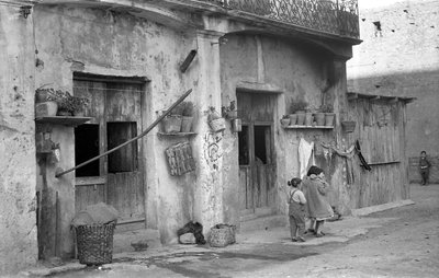 Girls in Crotone by Ando Gilardi