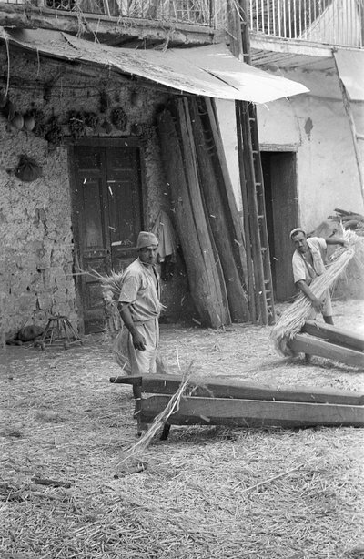Hemp Processing, Workers at the 