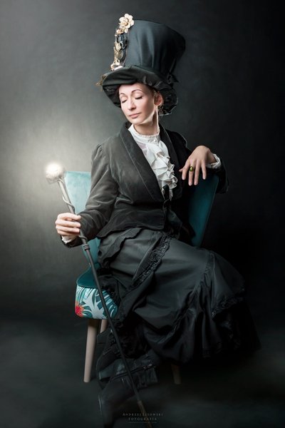 Elegant Steampunk Portrait by Andrzej Lisowski