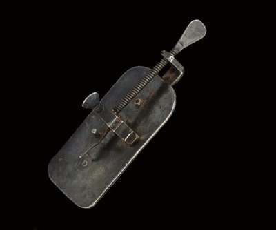 Microscope, c.1690 by Antoni van Leeuwenhoek