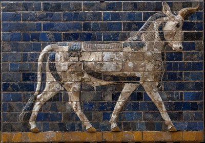 Sacred bull - enamel brick reliefs from the Ishtar Gate - Babylon - Nabuchadnezzor period by Babylonian