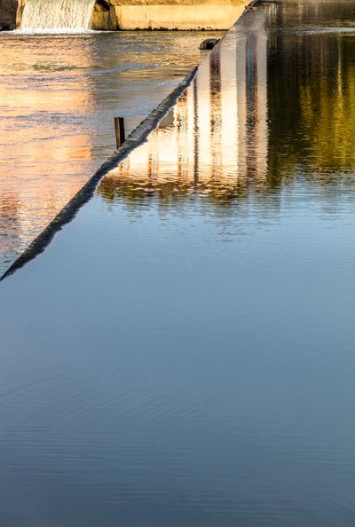 Chaussée du Bazacle, Dam on the Garonne, Toulouse, Haute-Garonne by Bernard Bonnefon
