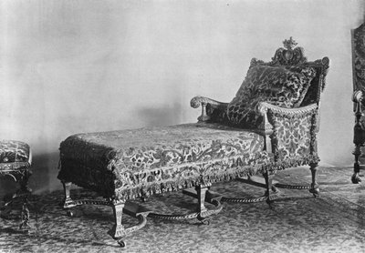 Day Bed to Match by Charles Latham