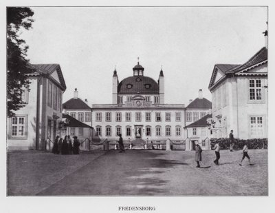 Copenhagen: Fredensborg by Danish Photographer