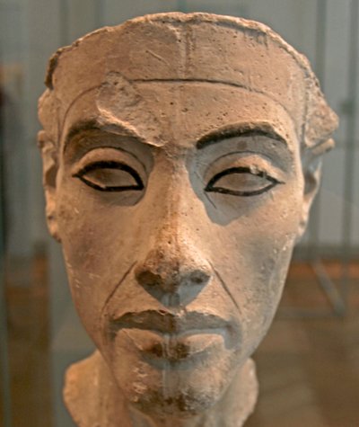 Bust of Nefertiti by Egyptian 18th Dynasty