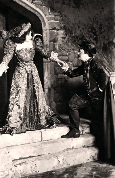 Julia Neilson and Fred Terry in a scene from Dorothy O The Hall by Ellis and Walery
