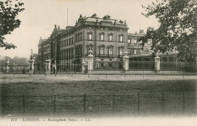 Buckingham Palace by English Photographer