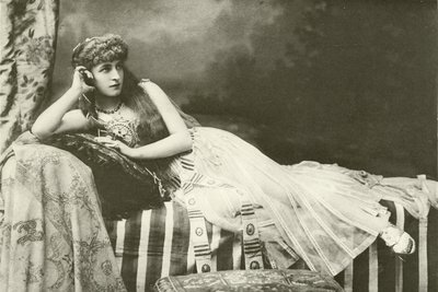 Miss Langtry as Cleopatra (gravure) by English Photographer