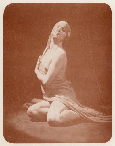 Nudist art: Etude by English Photographer