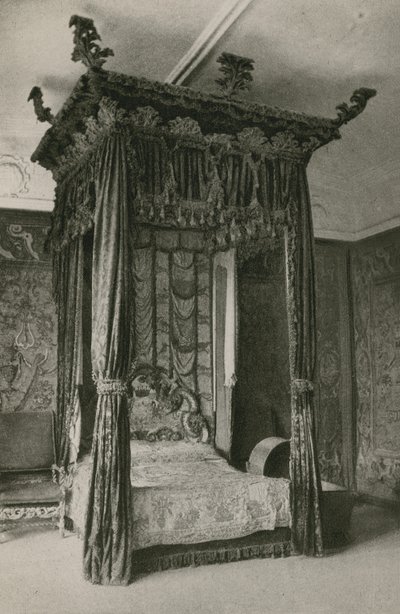 State Bedroom, Haddon Hall by English Photographer