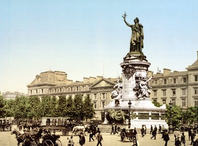 Paris by English School