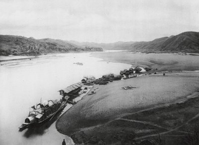 Kuei Kiang, Kuangsi, Kuei River, Boats Alongside the Banks by Ernst Boerschmann