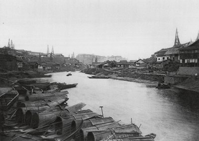 Tzeliutsing, Szechuan, The industrial district of the salt-wells by Ernst Boerschmann