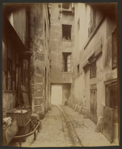 Old Courtyard, 22 Rue Quincampoix (4th) by Eugène Atget
