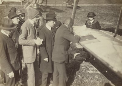Group around the Edge of a Wing of a Caproni Ca. 3 (Airplane) by Fedele Azari