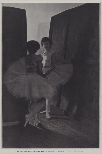 Salon de Photographe: Dans la Coulisse (Behind the Scenes) by French Photographer