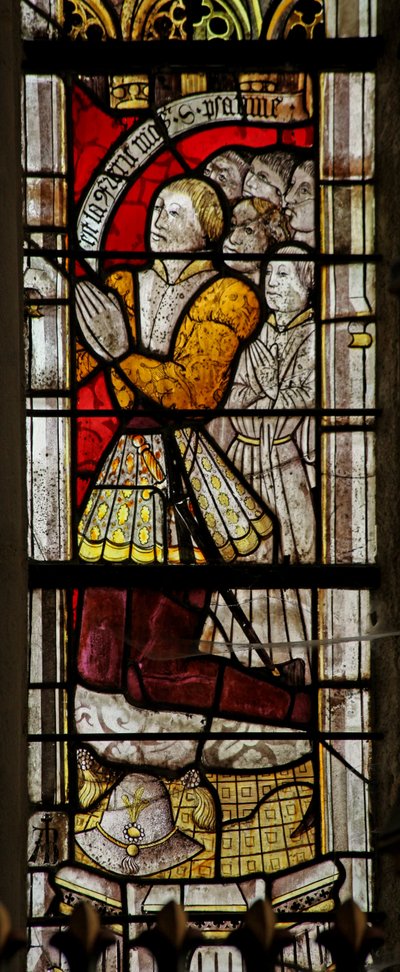 Window w6 depicting a donor and family by French School