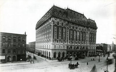 The Astor Hotel, New York City by G.P. Hall und Sohn