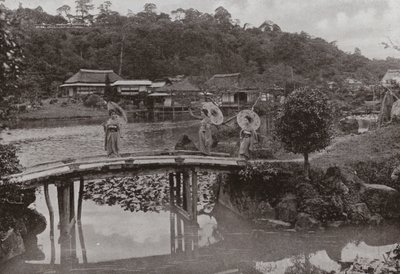 Hikone by Herbert Ponting