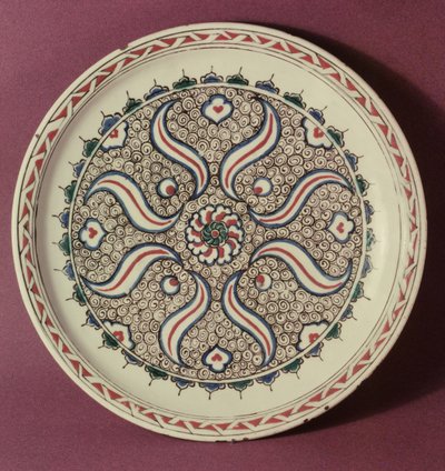 Plate decorated with a flame pattern, Iznik, from Turkey by Islamic School