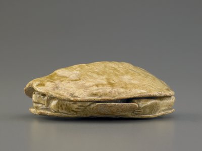 Incense box in the shape of a turtle, Edo period by Japanese School