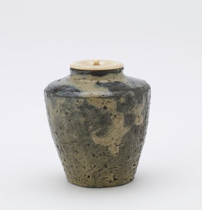 Shodai Ware Tea Caddy with Faceted Sides, Katatsuki Type by Japanese School
