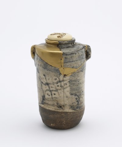 Tea caddy with two lugs, in Oribe style, Edo period by Japanese School