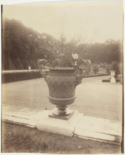 Versailles, Vase by Ballin by Jean Eugène Auguste Atget