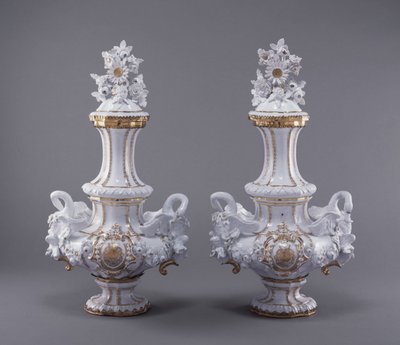 Pair of Vases from the Swan Service by Johann Joachim Kändler