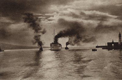Napoli, Accesso al porto by Kurt Hielscher