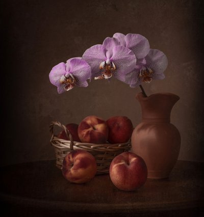 Fresh Peaches by Margareth Perfoncio