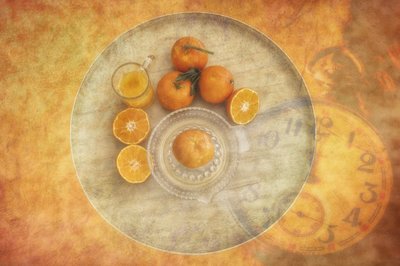Fresh Oranges Vintage Clock by Marie-anne Stas