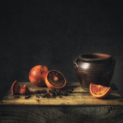 Moody Blood Oranges and Spices by Monique van Velzen